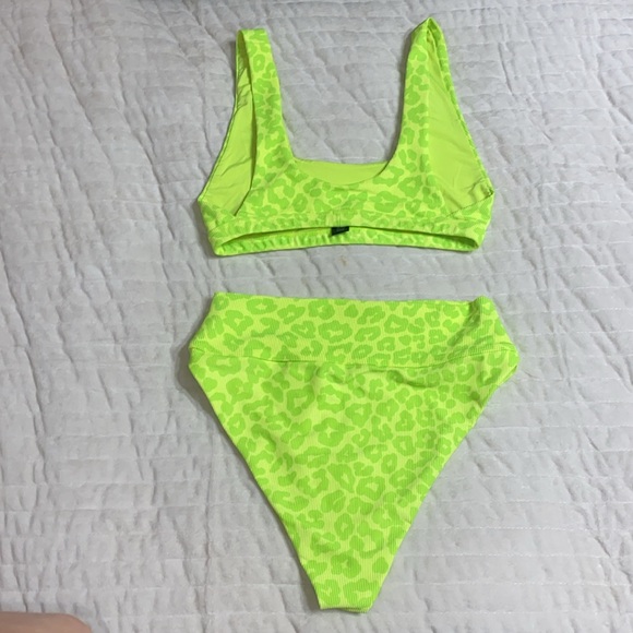 Beach Riot High Waisted Leopard Bikini M/L - Picture 5 of 8